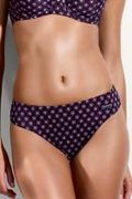 Triumph: 4yr Curves Tai/Rio slip