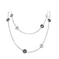 Georg Jensen: DAISY sautoir med dobbeltsidede margeritter i sort og hvid emalje